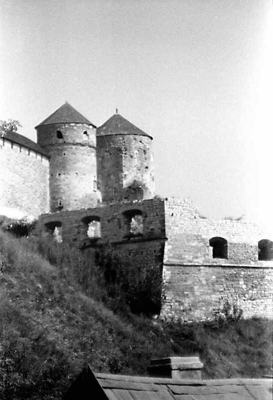 1989 р. Башти Ковпак, Папська,…