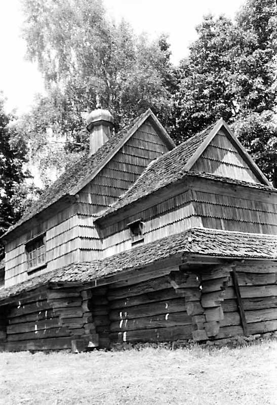 Нава і вівтар