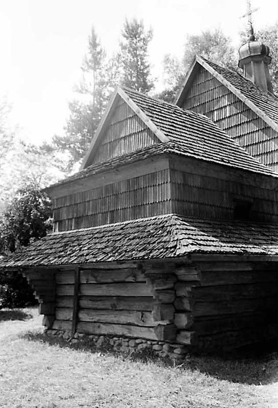 1990 р. Вівтар. Вигляд з північного…