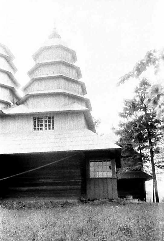 Бабинець і дзвіниця