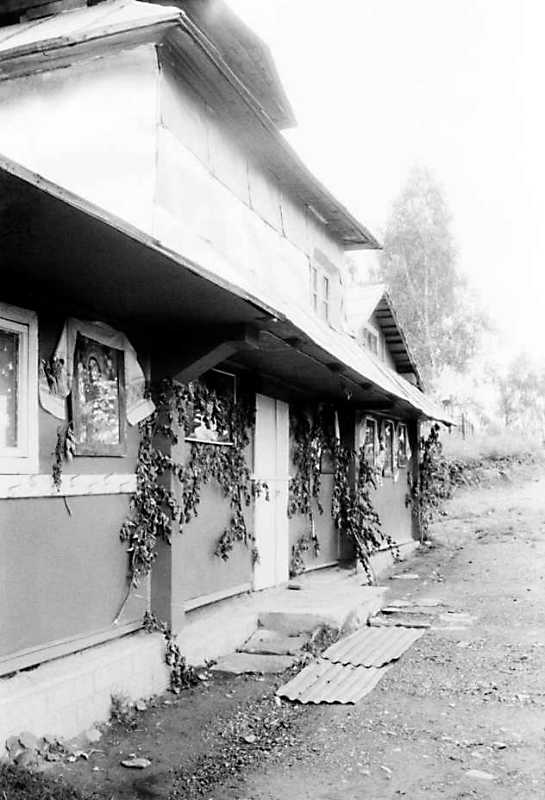 1990 р. Бічний фасад. Вигляд з позиції…