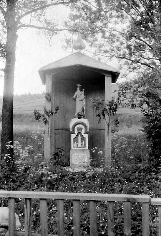 1990 р. Придорожна каплиця
