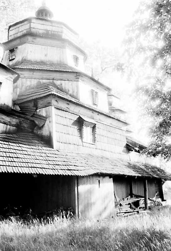 Бічний фасад