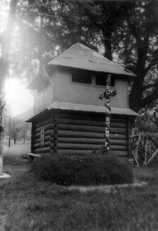 1990 р. Дзвіниця. Вигляд з позиції А1