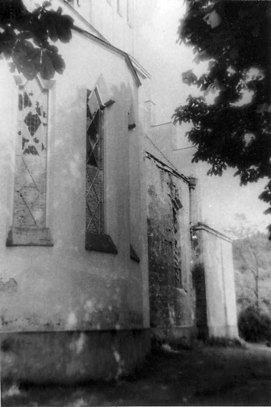 1990 р. Бічний фасад. Вигляд з позиції…