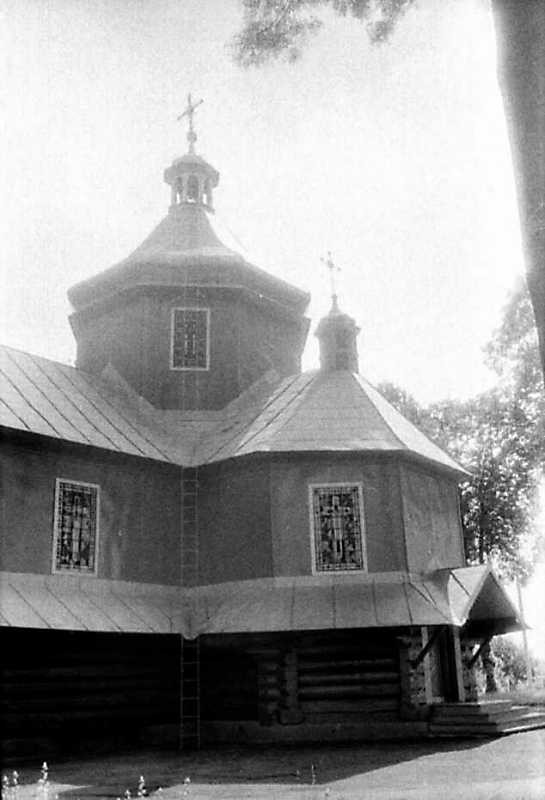 Нава і бічне рамено