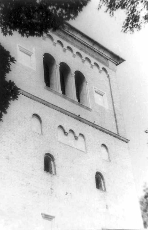 1990 р. Верхня частина…