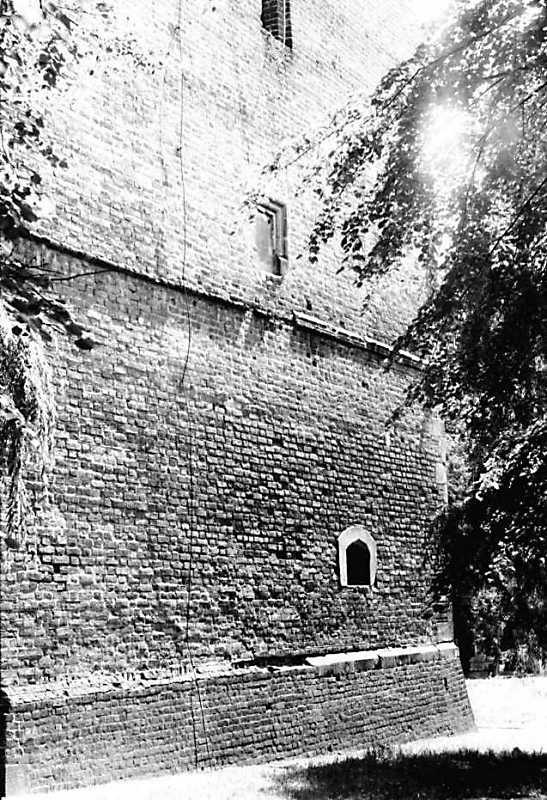 1990 р. Південно-західний фасад.…