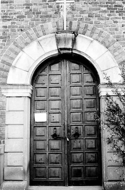 1990 р. Західний портал. Вигляд із…