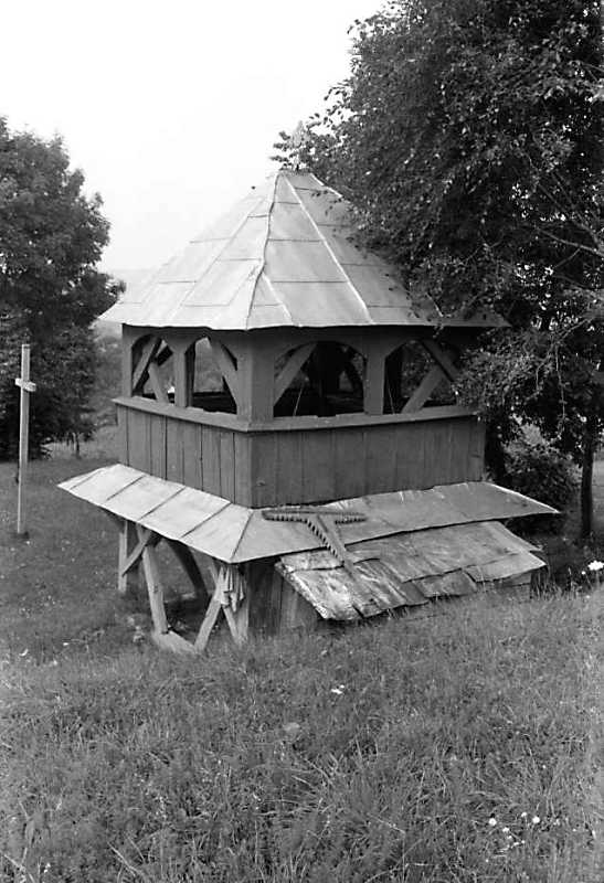 1990 р. Дзвіниця. Вигляд з позиції А1