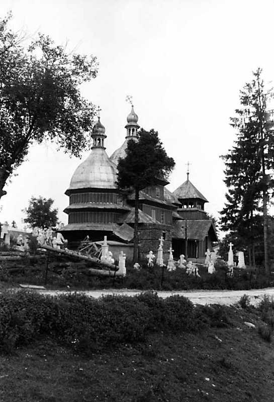1990 р. Церква і дзвіниця. Вигляд зі…