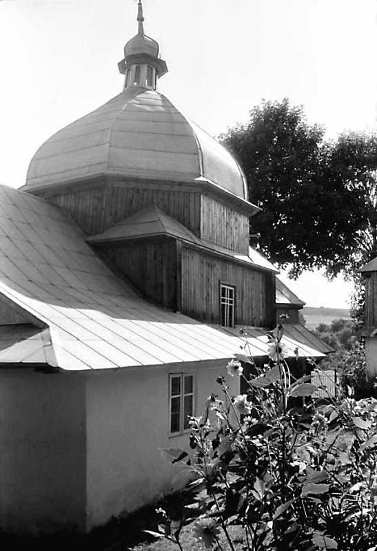 Бічний фасад