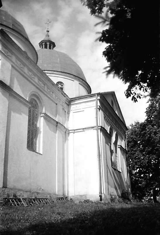 1990 р. Бічний фасад. Вигляд з позиції…