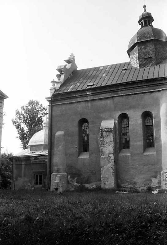 Бабинець і нава