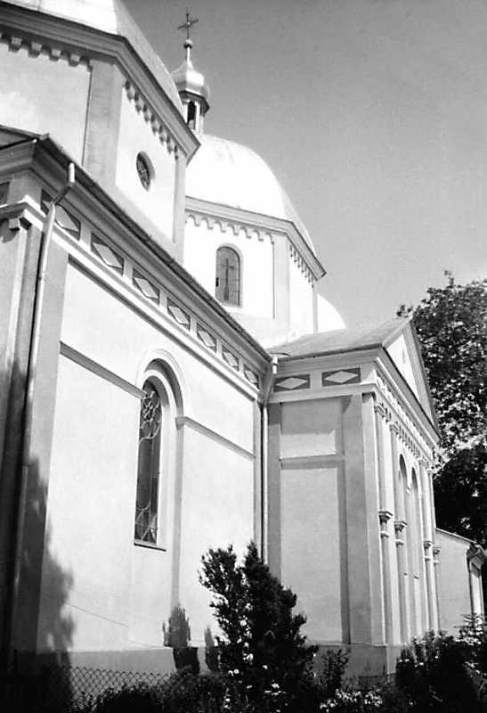 1990 р. Південний фасад у ракурсі.…