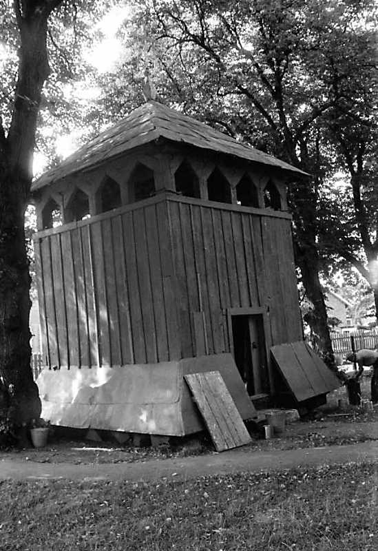 1990 р. Дзвіниця. Вигляд з позиції А2