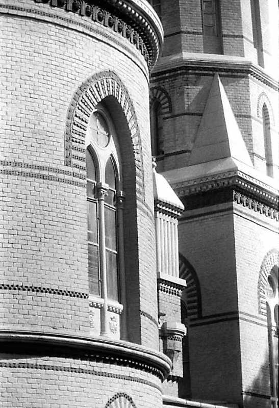 Фрагмент трансепту і башти