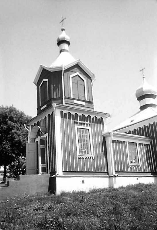 Дзвіниця і бабинець