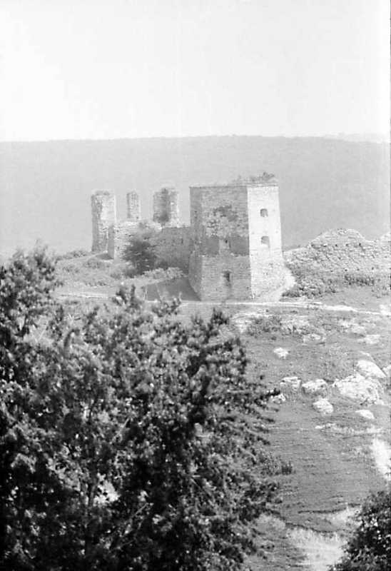 1991 р. Північна і західна башти.…