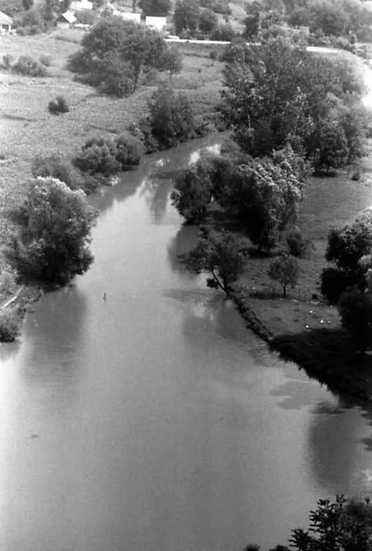 1991 р. Вид на Збруч з високого…
