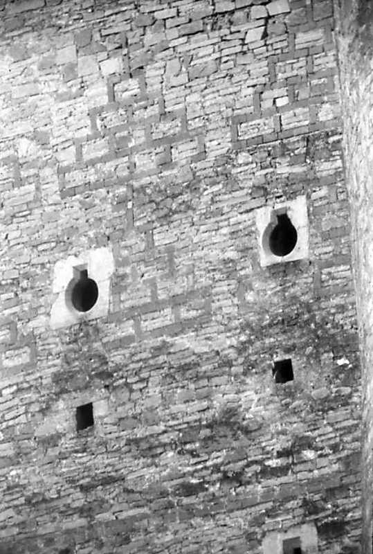 1991 р. Бійниці в західній стіні