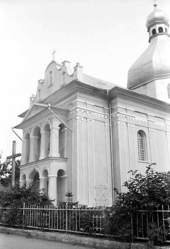 Притвор і бабинець