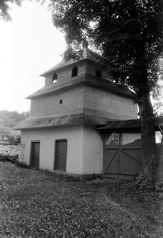 1991 р. Дзвіниця. Вигляд з позиції А4