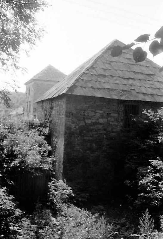 1991 р. Надбрамна та північна башти.…