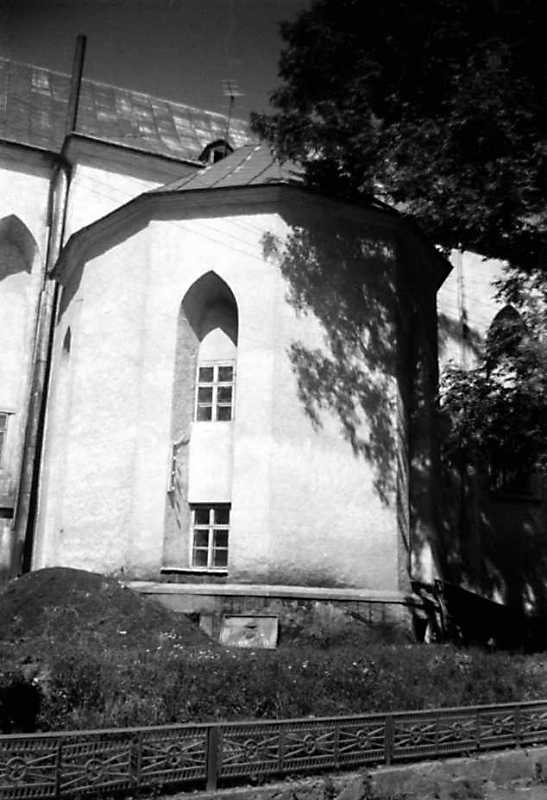1991 р. Східна каплиця. Вигляд з…