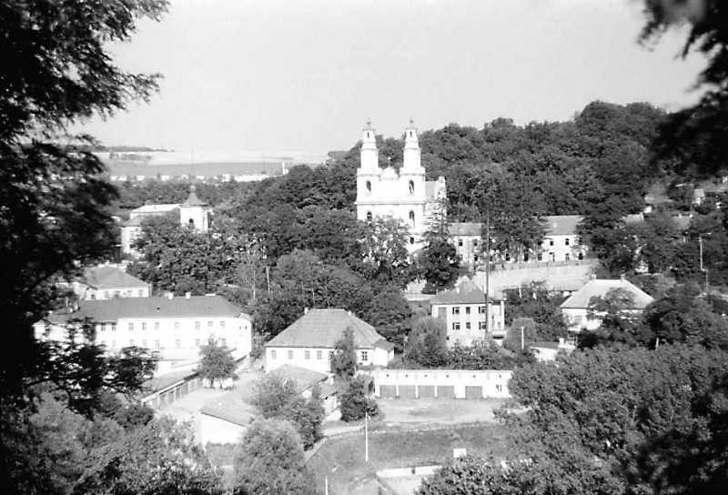 Василіанський монастир та церква 1753 р. [Пам’ятники архітектури УРСР, що… Монастир василіян