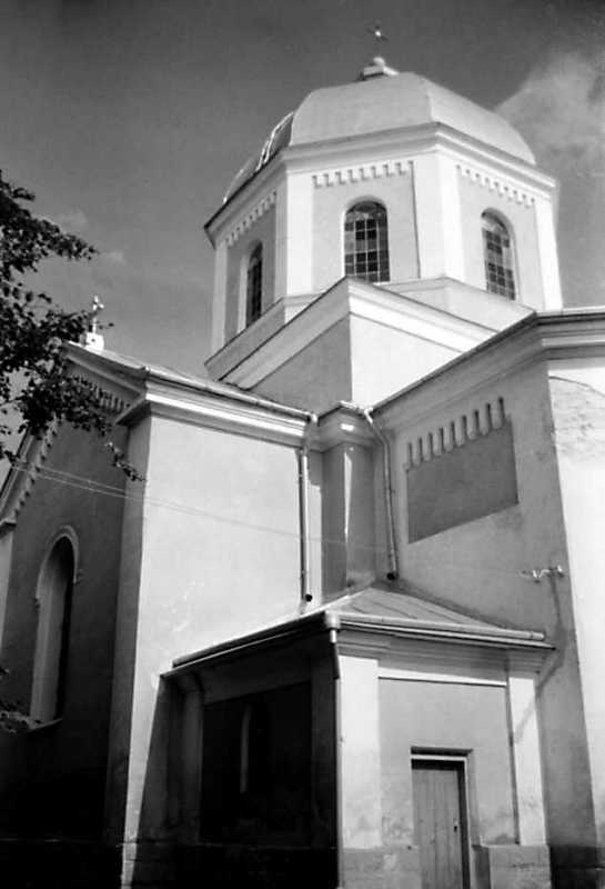 Бічний фасад