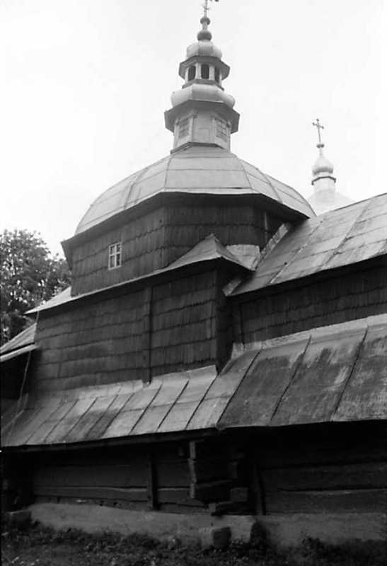 1991 р. Стара церква. Нава. Вигляд з…