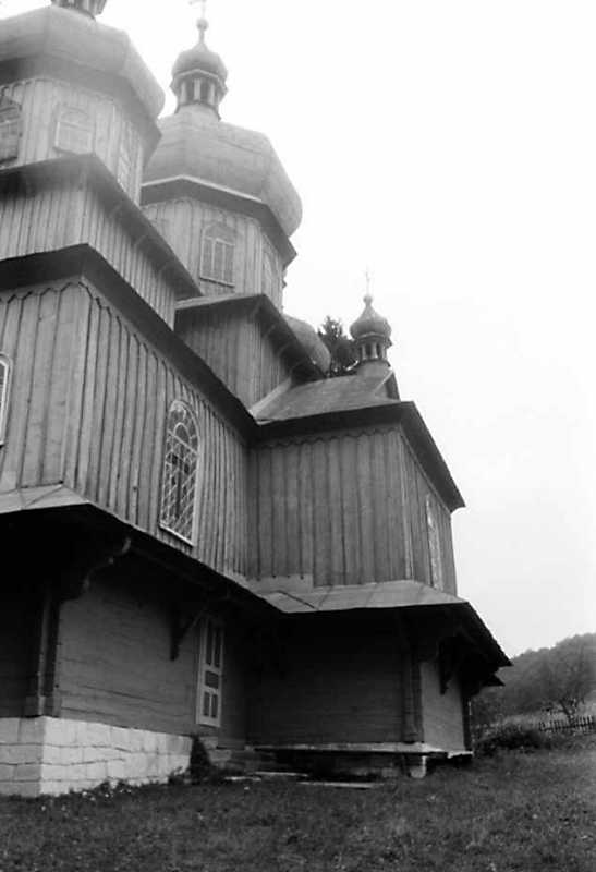 Південний фасад у ракурсі