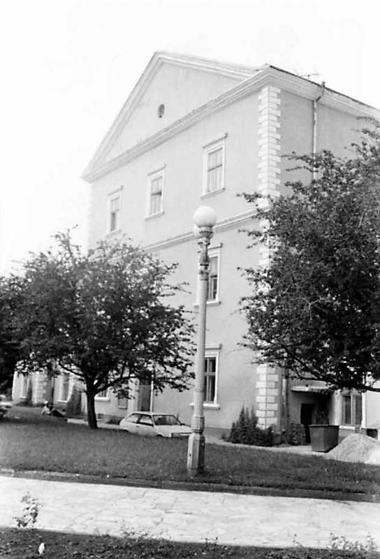 1991 р. Східний фасад. Вигляд з…