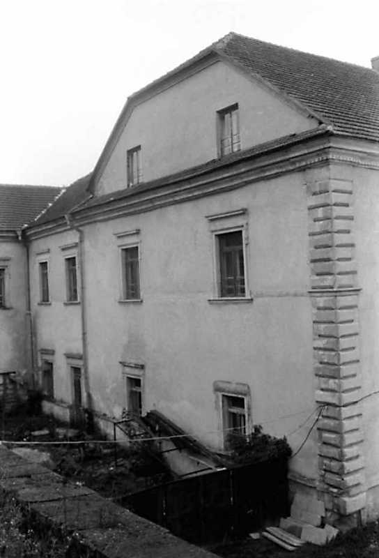 1991 р. Торцевий фасад палацу