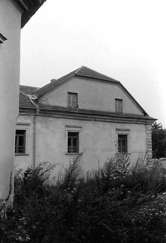 1991 р. Торцевий фасад палацу