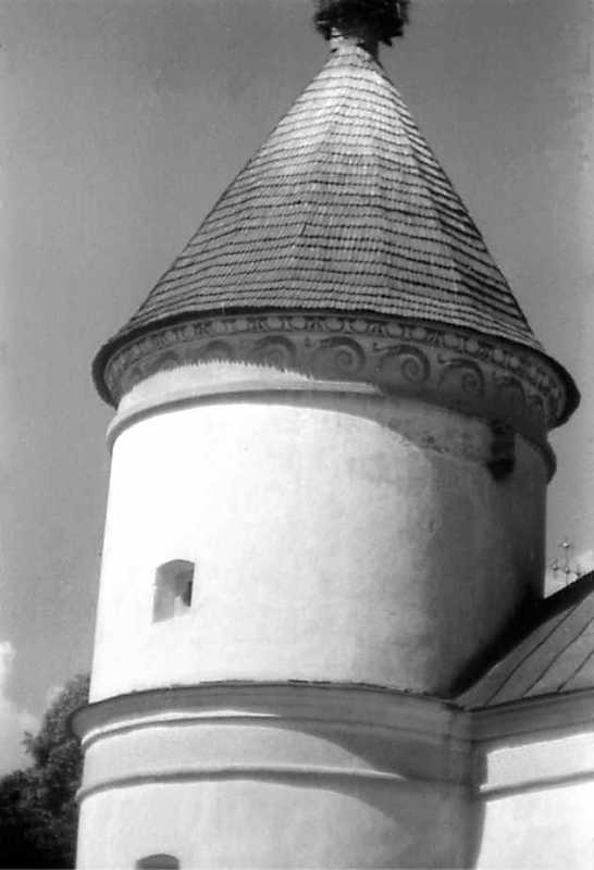 Верхня частина південно-західної башти