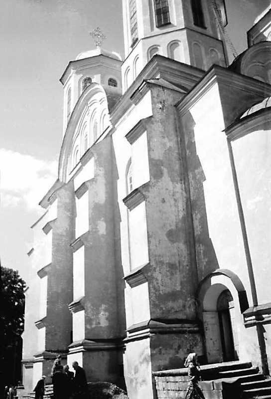 1991 р. Південний фасад в ракурсі.…