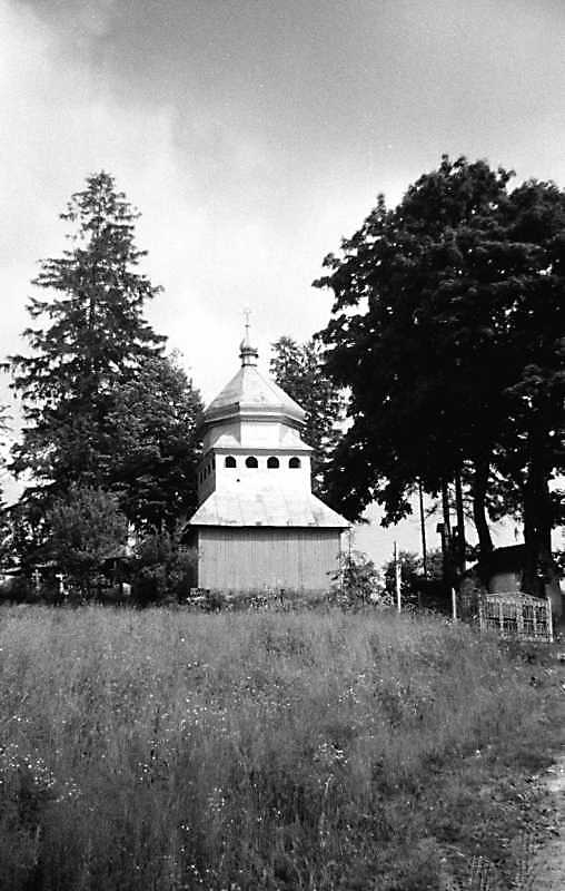 1992 р. Дзвіниця. Вигляд із заходу