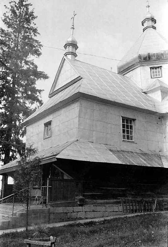 1992 р. Бабинець. Вигляд з південного…