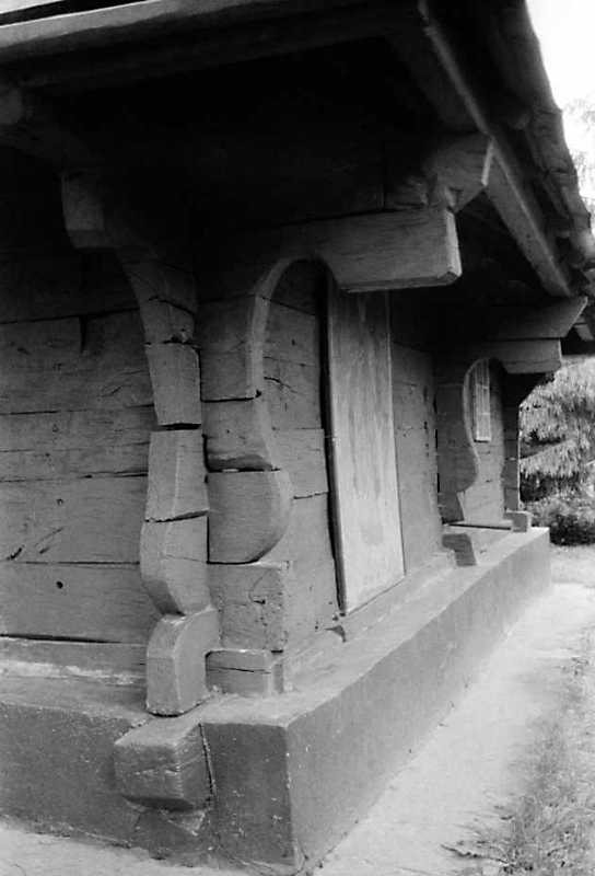 1992 р. Зруб вівтаря. Вигляд з позиції…