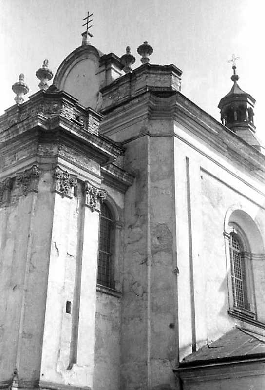 1992 р. Притвор і нава. Вигляд з…