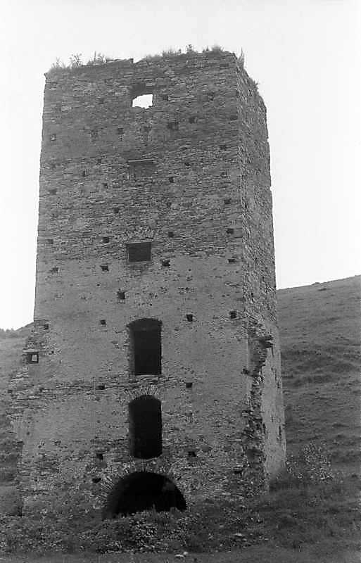 1992 р. Башта. Вигляд зі сходу