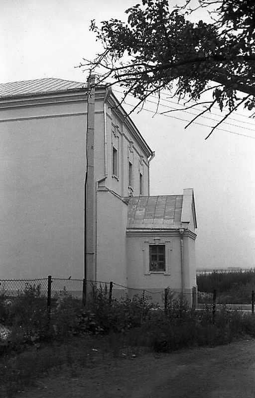 1992 р. Торцевий фасад