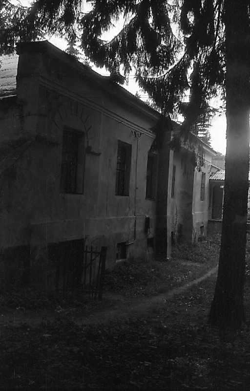 1992 р. Фрагмент південного фасаду.…