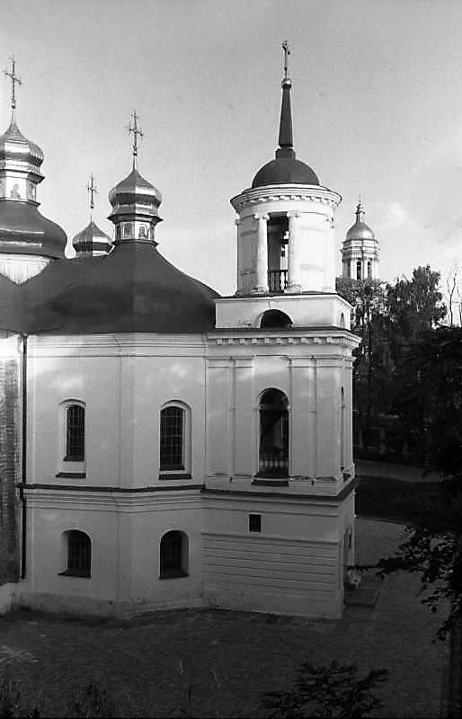 1993 р. Бабинець і дзвіниця. Вигляд з…