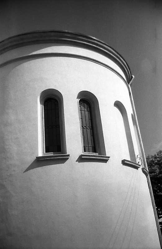 1993 р. Вівтар. Вигляд з південного…