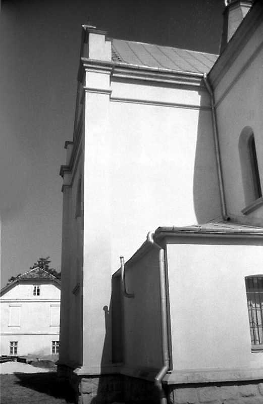 1993 р. Південне рамено трансепту.…