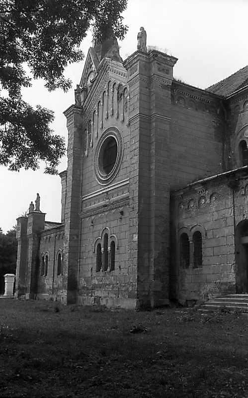 1993 р. Бічний фасад. Вигляд з позиції…