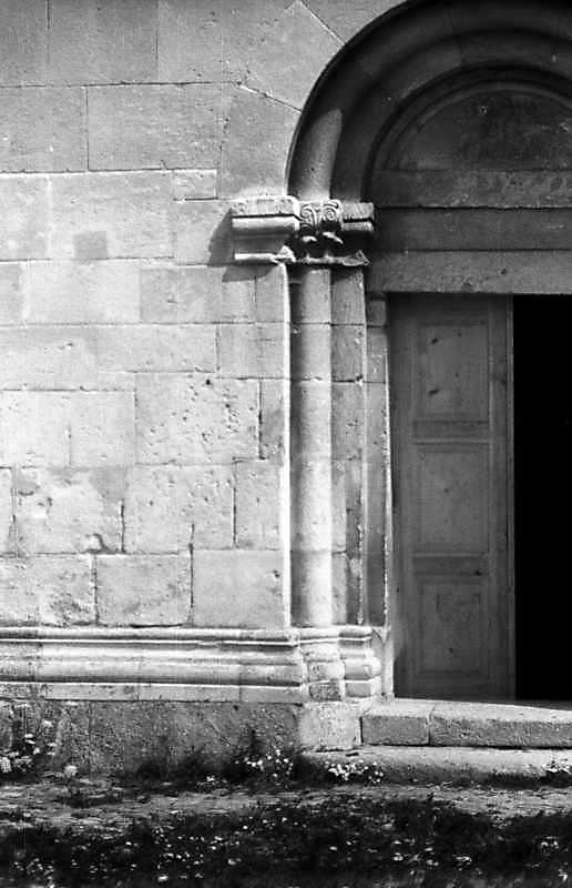 Лівий пілон